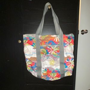 Lesportsac Multicolored Snowflake zipper tote